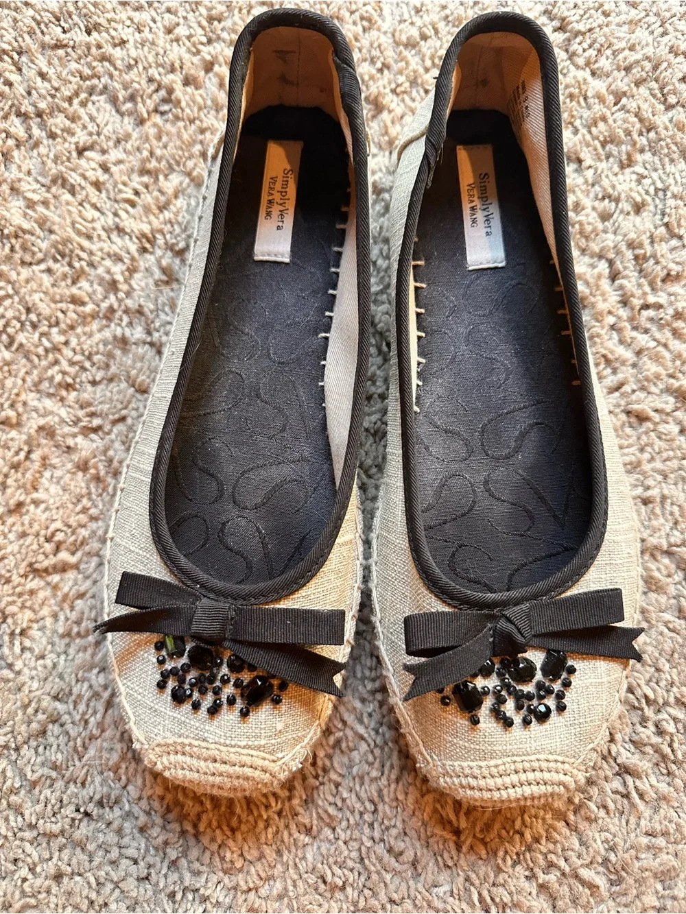 Simply Vera Vera Wang Beige and Black Embellished Bow Ballet Flats